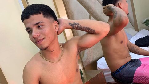 Free Naked AxelMorris