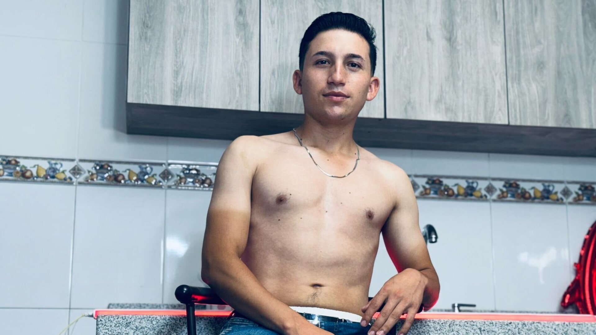 Free Naked CharlyCambell