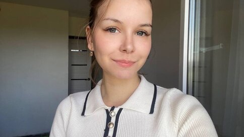 Free Naked EmiliaEvanse