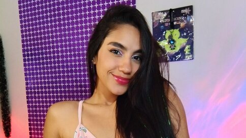 Free Naked HannahHerrera