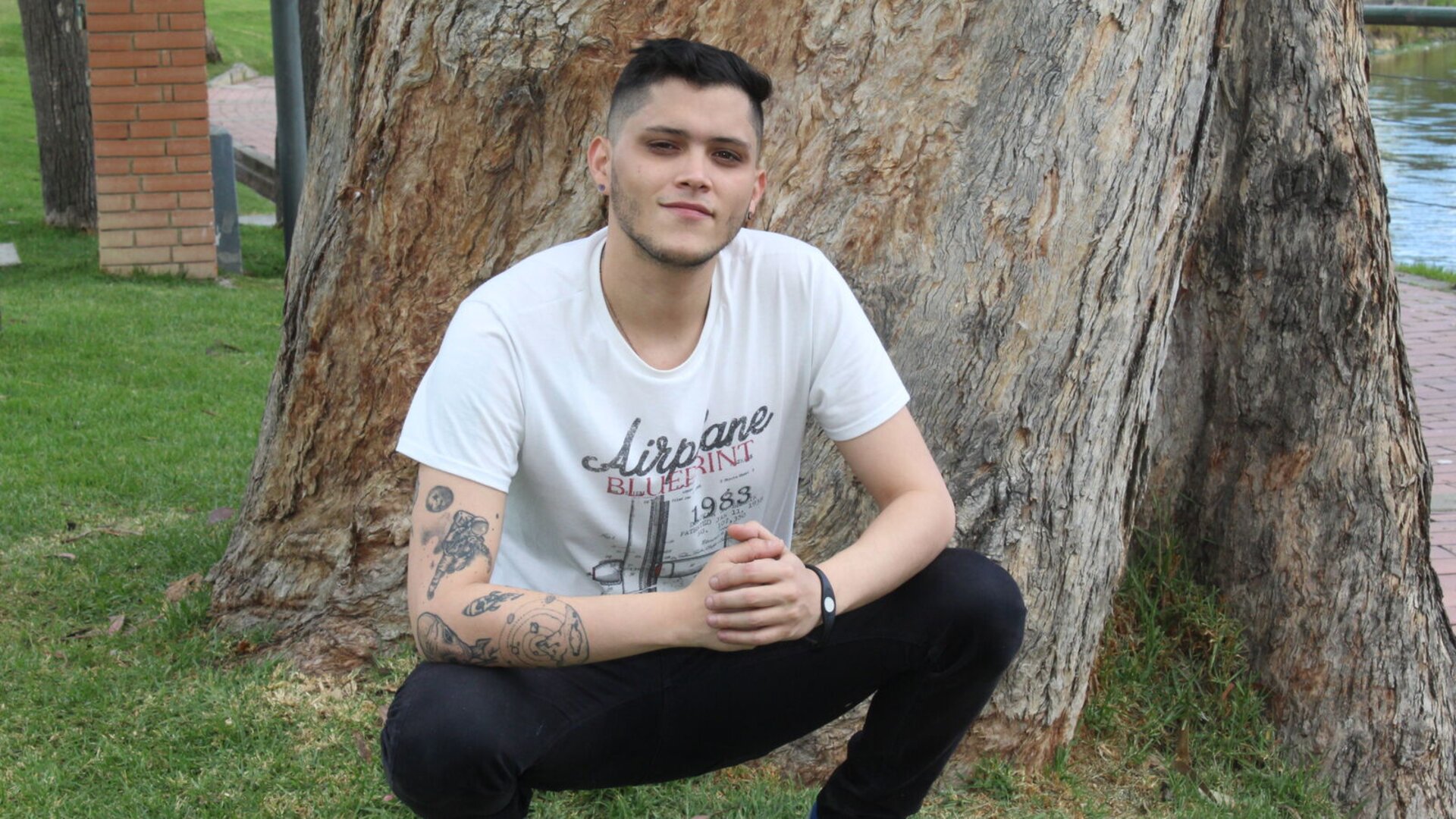 Free Naked MaxAdam